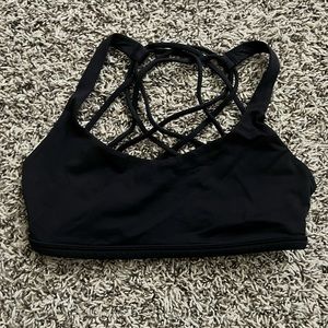 LuLuLemon Free to Be Sports Bra size 4, black